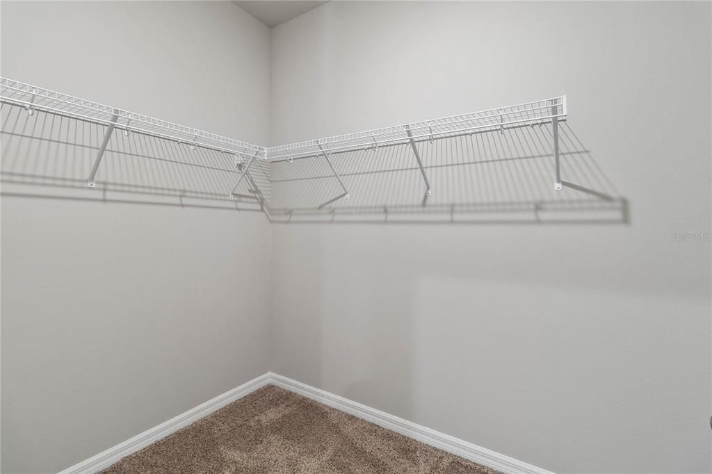 For Rent: $2,500 (3 beds, 2 baths, 1929 Square Feet)