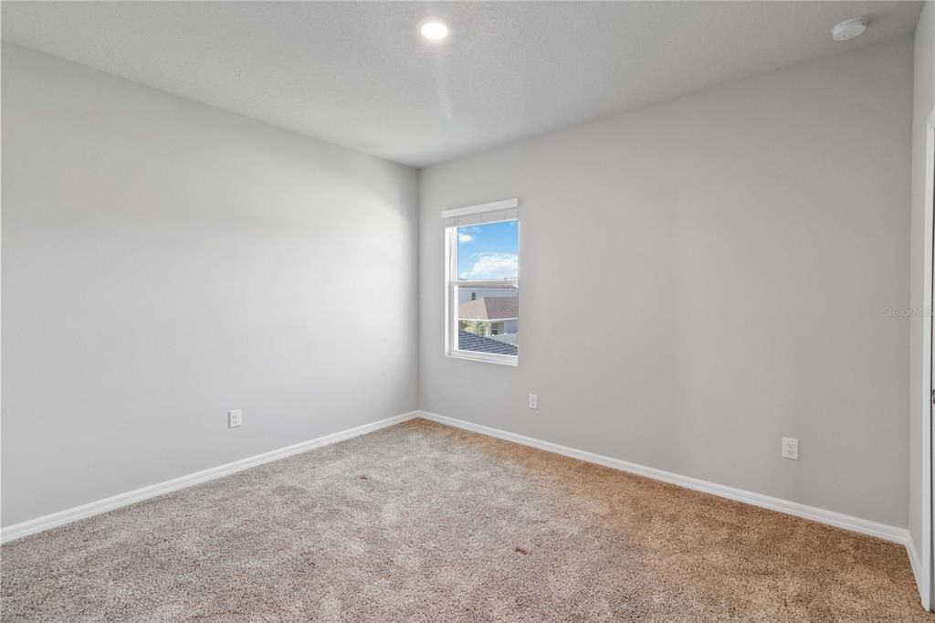 For Rent: $2,500 (3 beds, 2 baths, 1929 Square Feet)