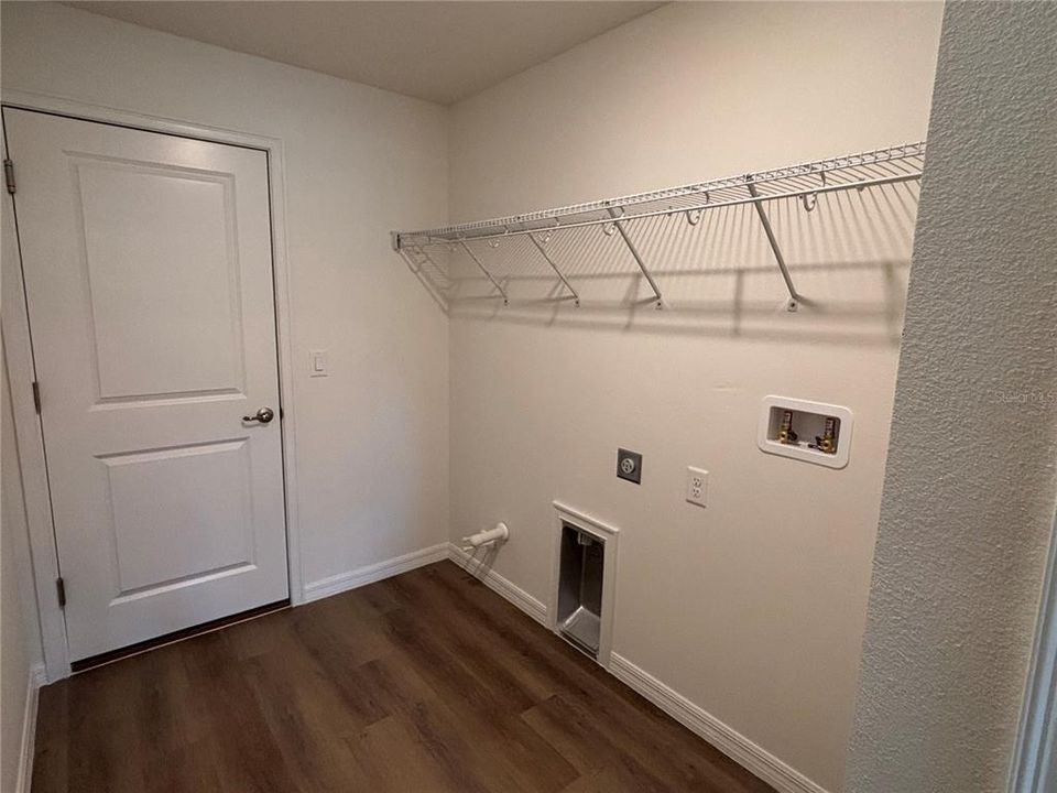 For Sale: $419,760 (3 beds, 2 baths, 2018 Square Feet)