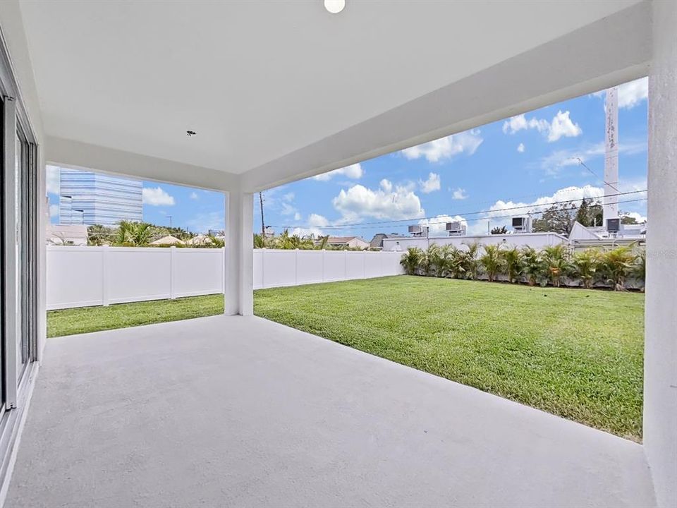 Active With Contract: $5,300 (5 beds, 4 baths, 3784 Square Feet)