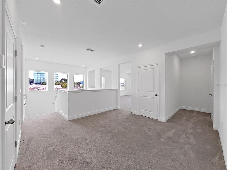 Active With Contract: $5,300 (5 beds, 4 baths, 3784 Square Feet)