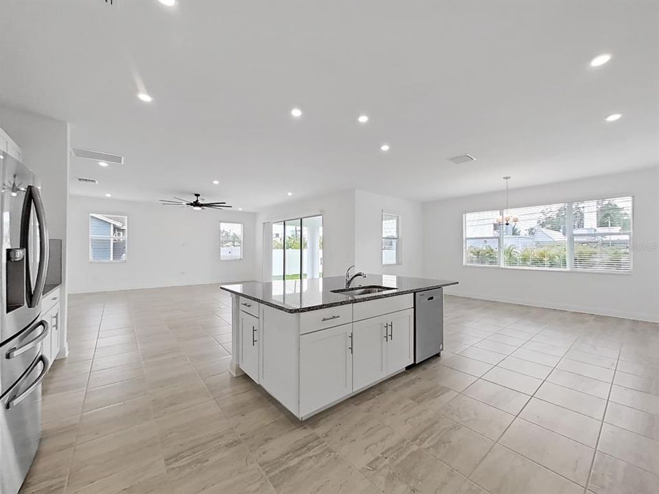 Active With Contract: $5,300 (5 beds, 4 baths, 3784 Square Feet)