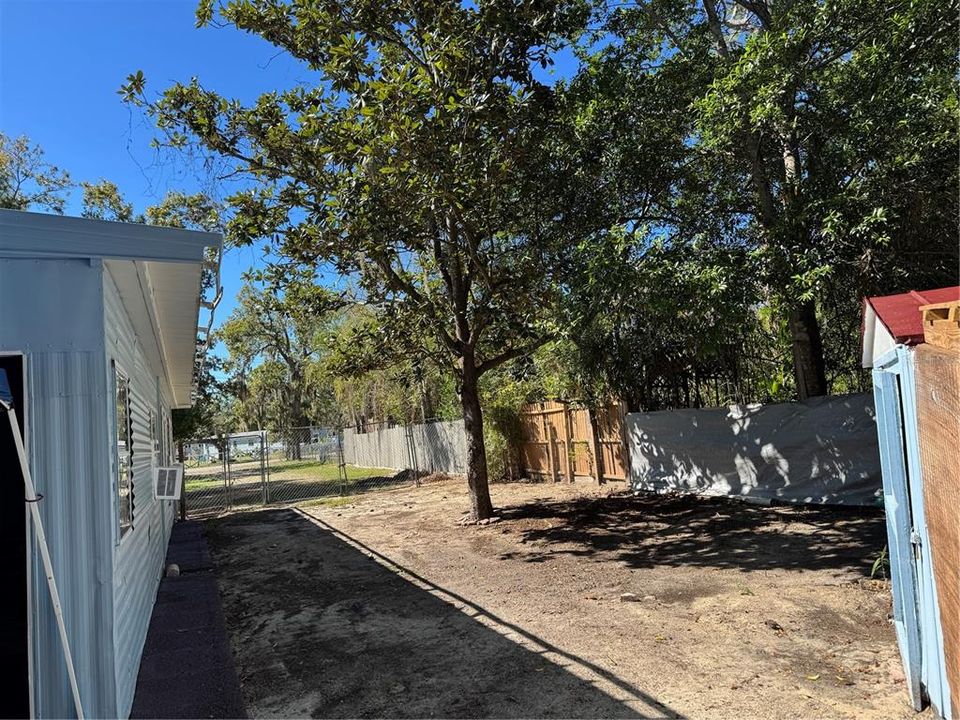 На продажу: $129,900 (3 спален, 1 ванн, 792 Квадратных фут)