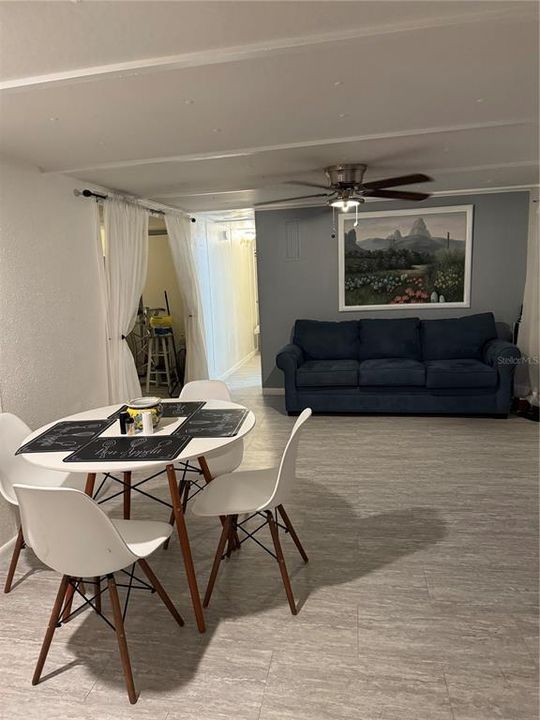 На продажу: $129,900 (3 спален, 1 ванн, 792 Квадратных фут)