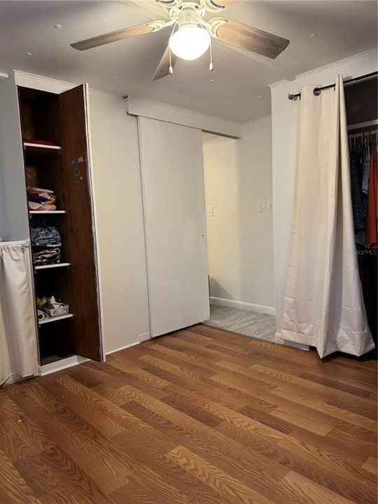 На продажу: $129,900 (3 спален, 1 ванн, 792 Квадратных фут)