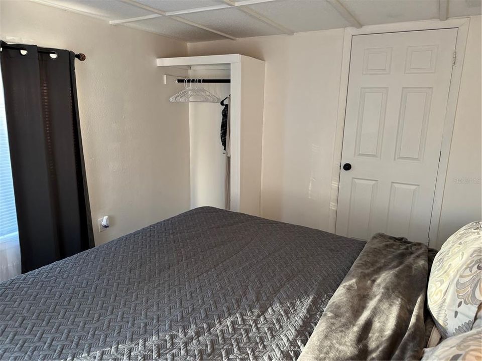 На продажу: $129,900 (3 спален, 1 ванн, 792 Квадратных фут)