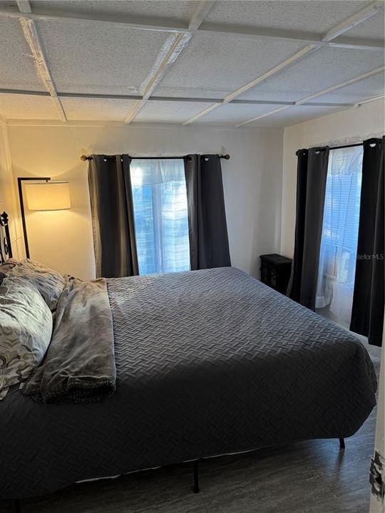 На продажу: $129,900 (3 спален, 1 ванн, 792 Квадратных фут)