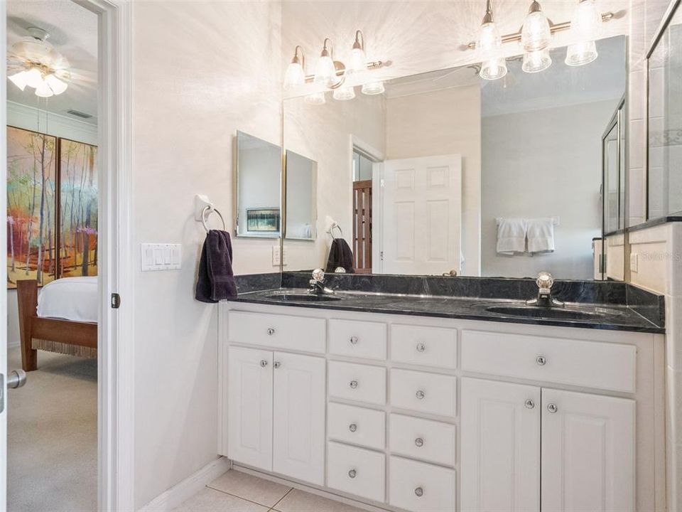 待售: $383,900 (3 贝兹, 2 浴室, 1929 平方英尺)