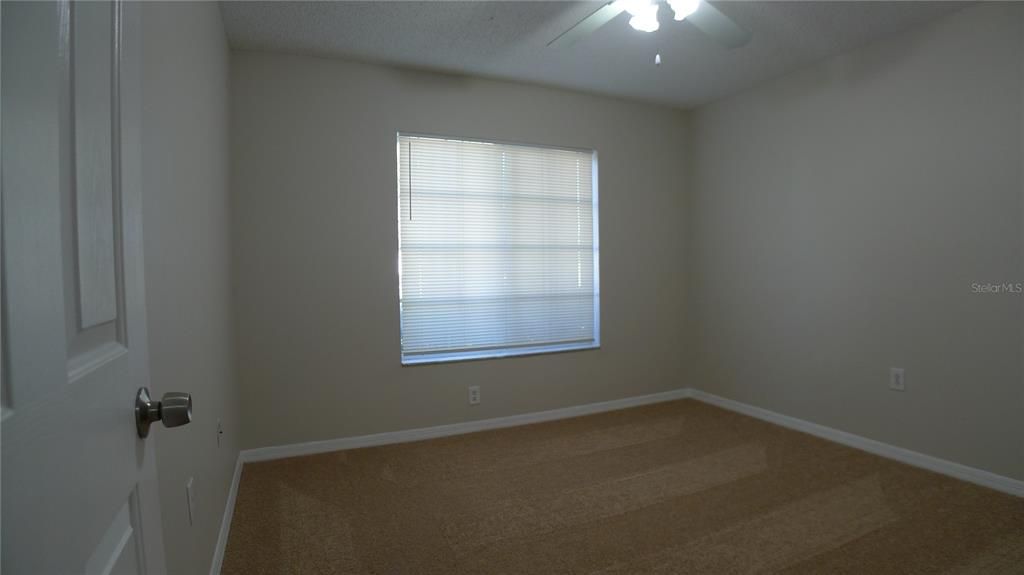 出租: $2,000 (4 贝兹, 2 浴室, 1544 平方英尺)