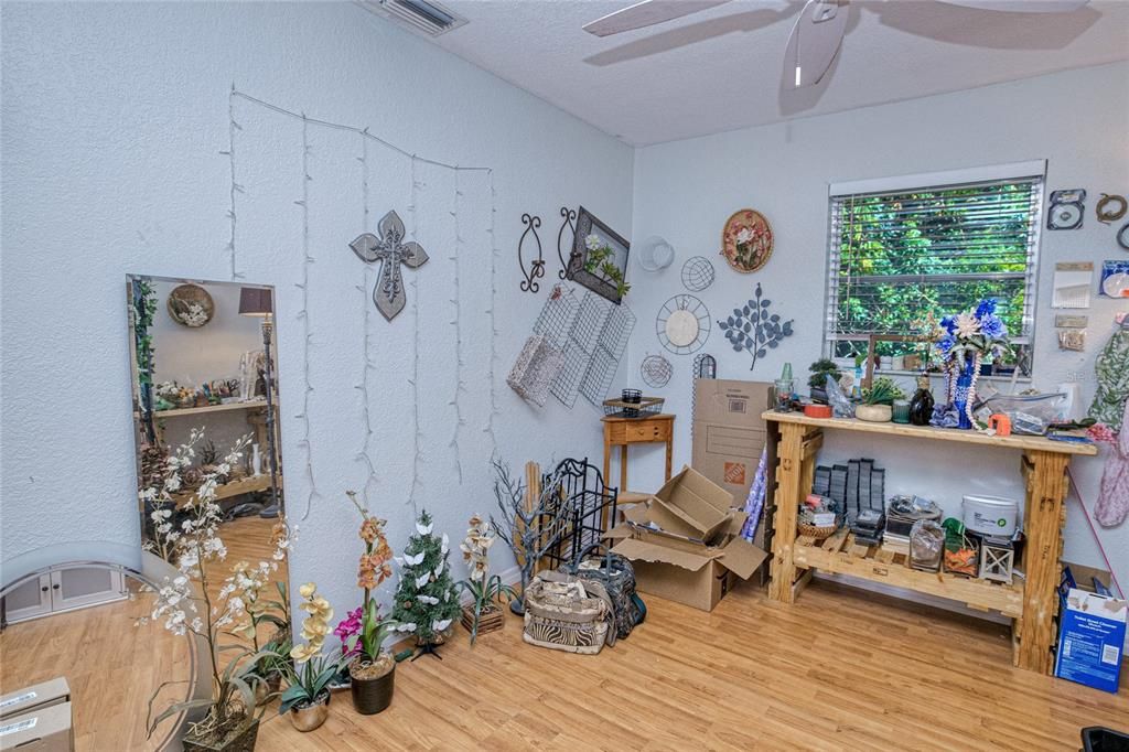 На продажу: $229,000 (2 спален, 2 ванн, 894 Квадратных фут)