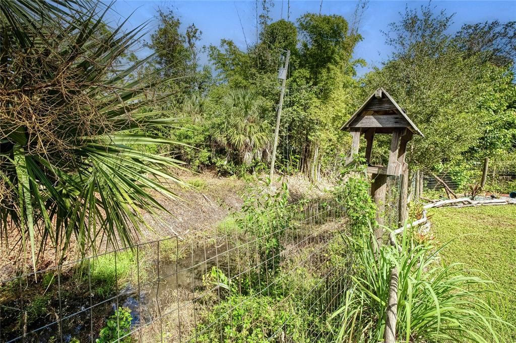 На продажу: $229,000 (2 спален, 2 ванн, 894 Квадратных фут)