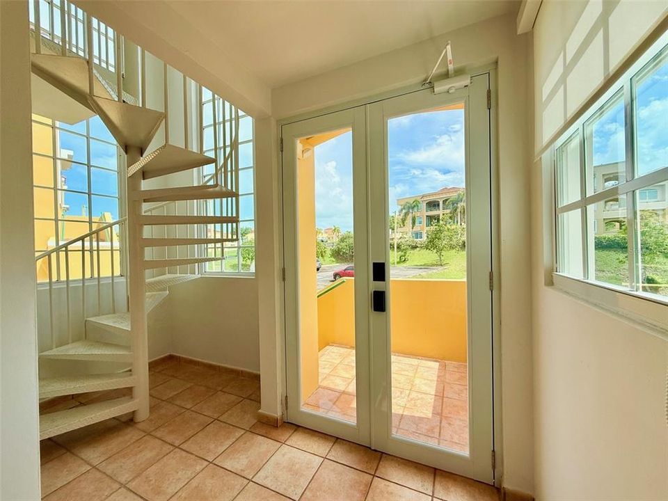 На продажу: $360,000 (3 спален, 2 ванн, 1929 Квадратных фут)