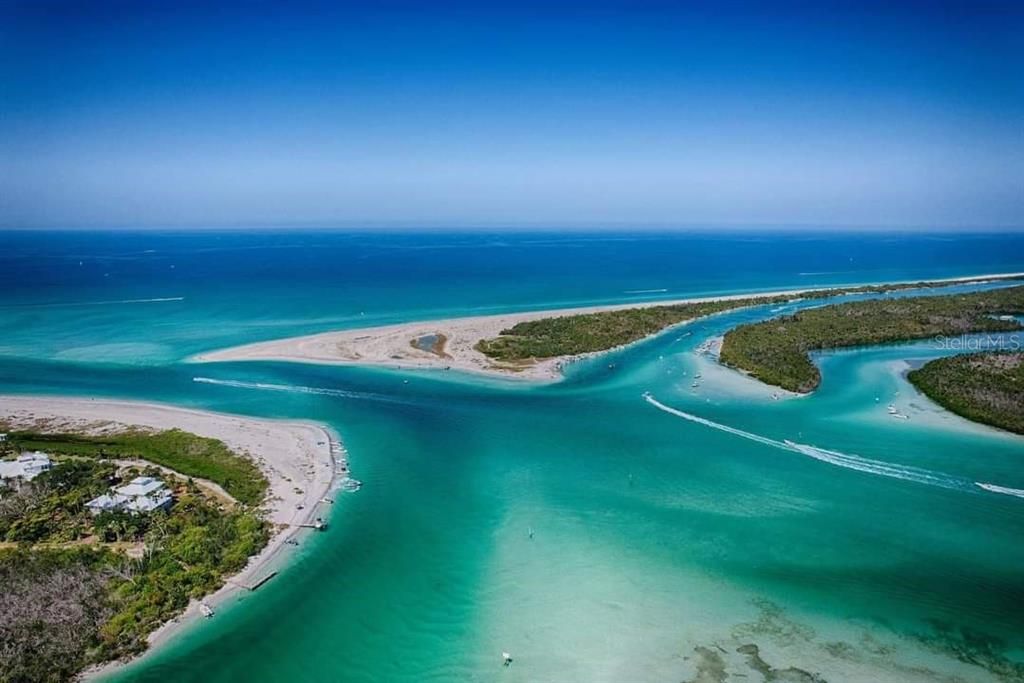 For Sale: $550,000 (2 beds, 2 baths, 1574 Square Feet)