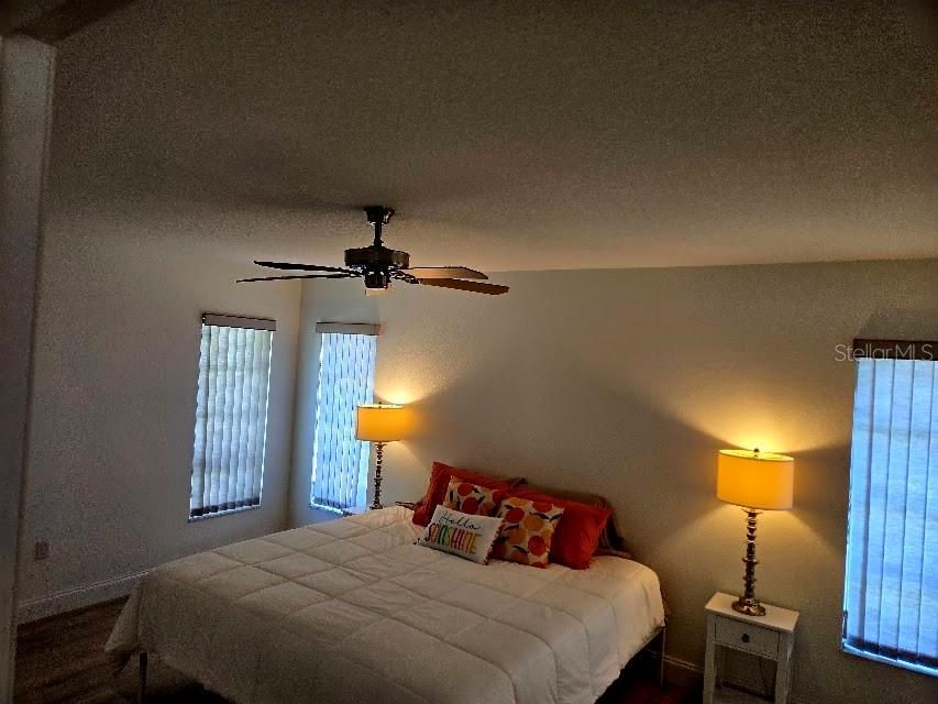 For Sale: $550,000 (2 beds, 2 baths, 1574 Square Feet)