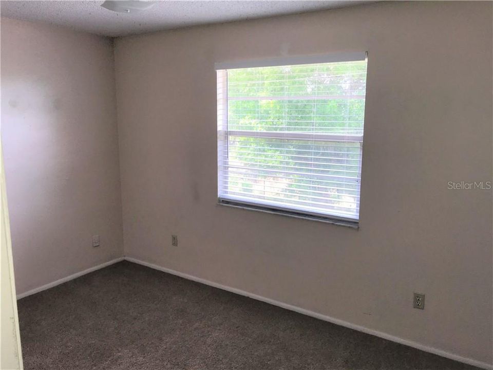 出租: $1,490 (2 贝兹, 1 浴室, 942 平方英尺)