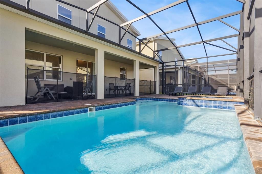 Active With Contract: $785,000 (6 beds, 6 baths, 3888 Square Feet)