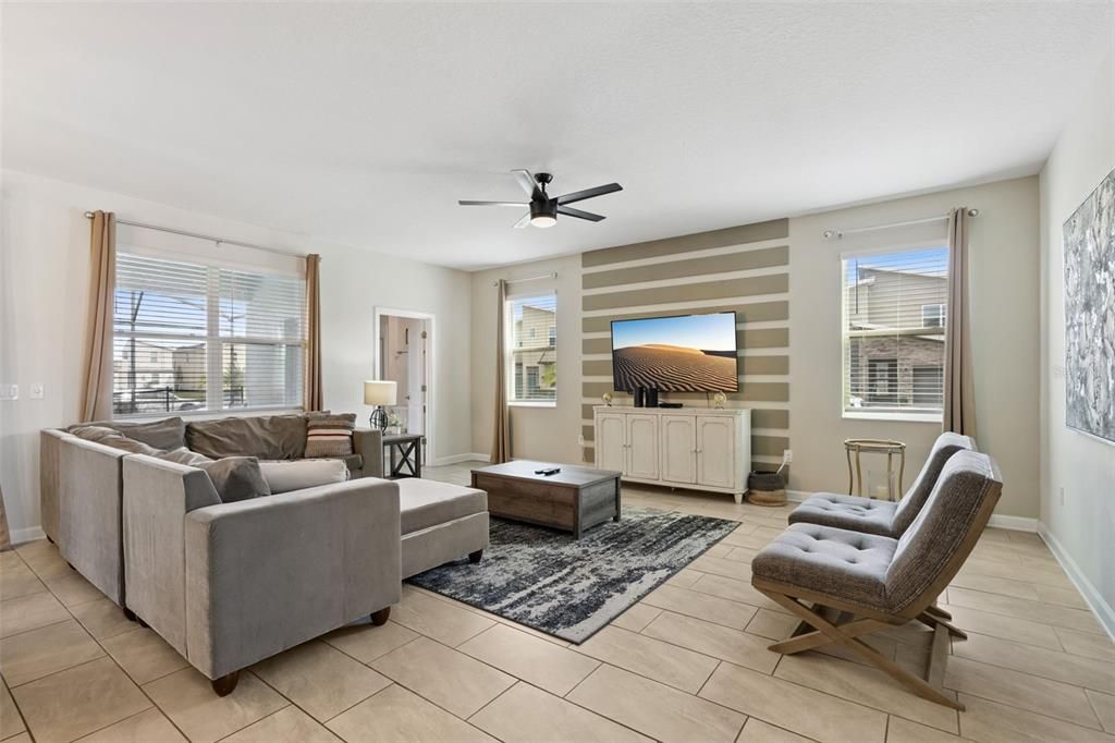 Active With Contract: $785,000 (6 beds, 6 baths, 3888 Square Feet)