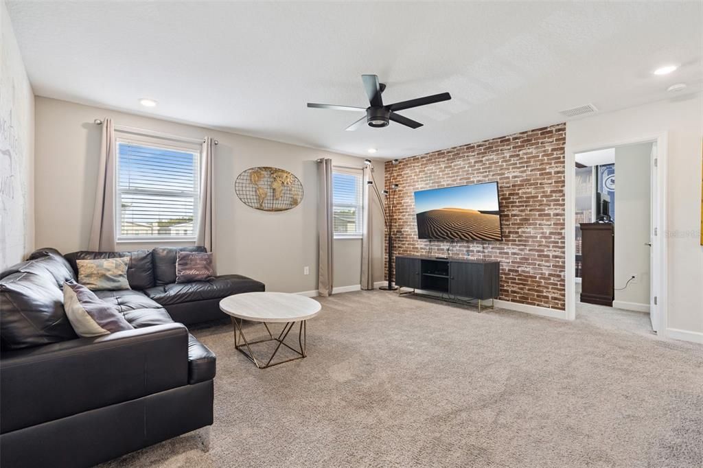 Active With Contract: $785,000 (6 beds, 6 baths, 3888 Square Feet)