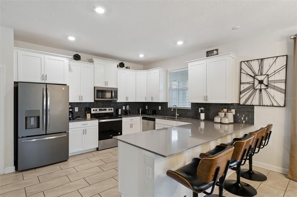 Active With Contract: $785,000 (6 beds, 6 baths, 3888 Square Feet)