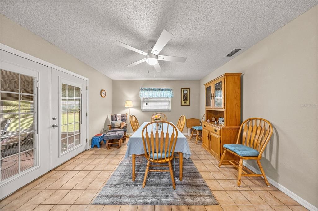 Active With Contract: $213,000 (3 beds, 2 baths, 1482 Square Feet)