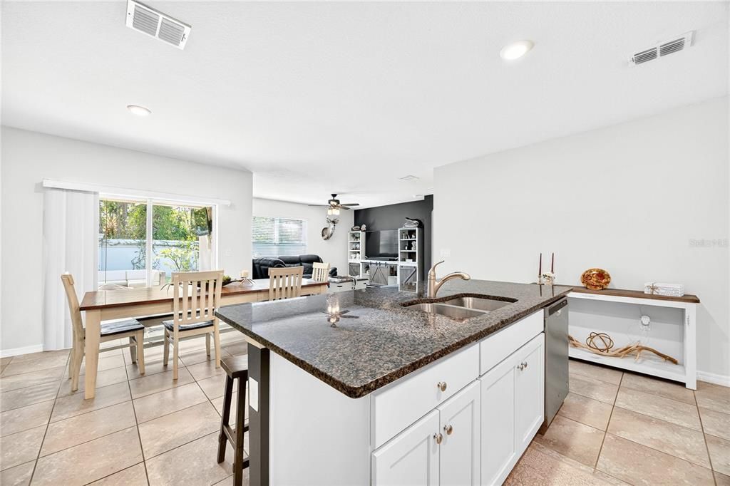 For Sale: $380,000 (4 beds, 2 baths, 1846 Square Feet)