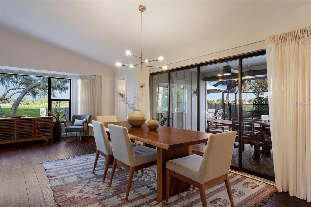 出租: $6,000 (3 贝兹, 3 浴室, 2686 平方英尺)