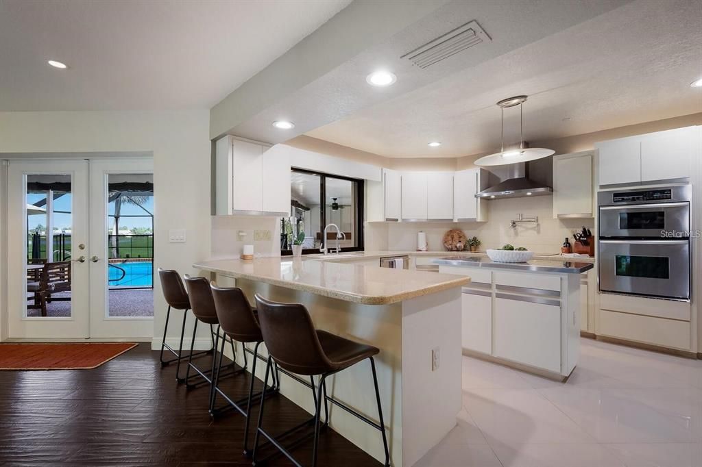 出租: $6,000 (3 贝兹, 3 浴室, 2686 平方英尺)