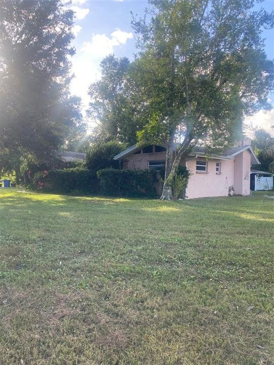 合同活跃: $179,000 (3 贝兹, 2 浴室, 1430 平方英尺)