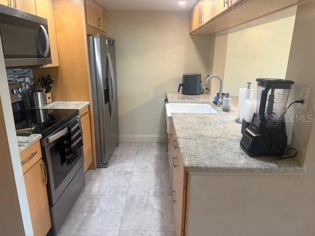 For Sale: $170,000 (2 beds, 2 baths, 1200 Square Feet)