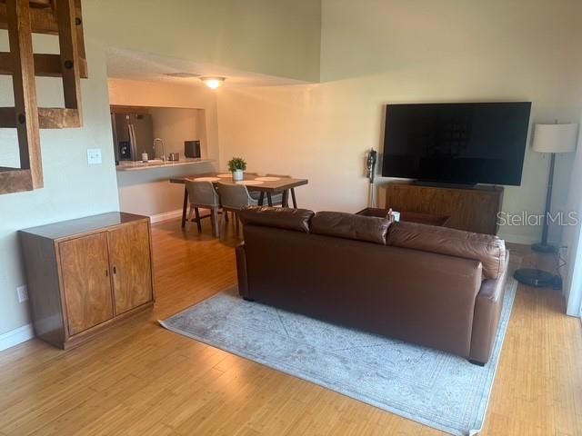 For Sale: $170,000 (2 beds, 2 baths, 1200 Square Feet)