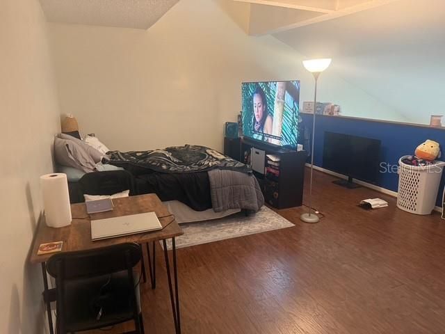 For Sale: $170,000 (2 beds, 2 baths, 1200 Square Feet)