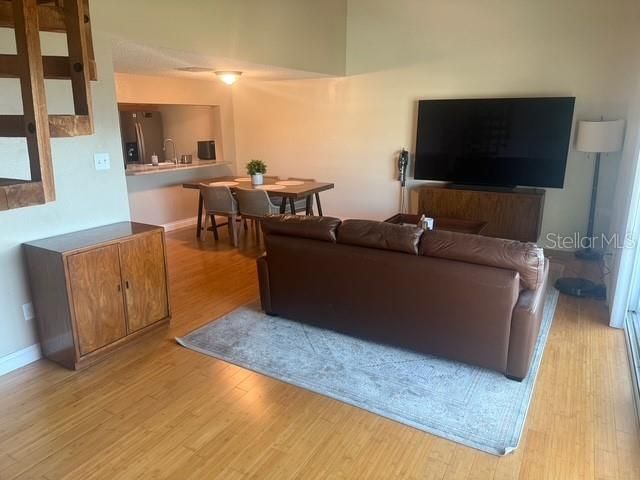 For Sale: $170,000 (2 beds, 2 baths, 1200 Square Feet)