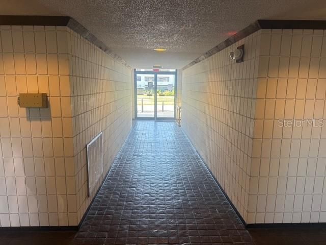 For Sale: $170,000 (2 beds, 2 baths, 1200 Square Feet)