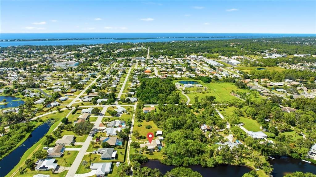 For Sale: $499,000 (2 beds, 2 baths, 2252 Square Feet)