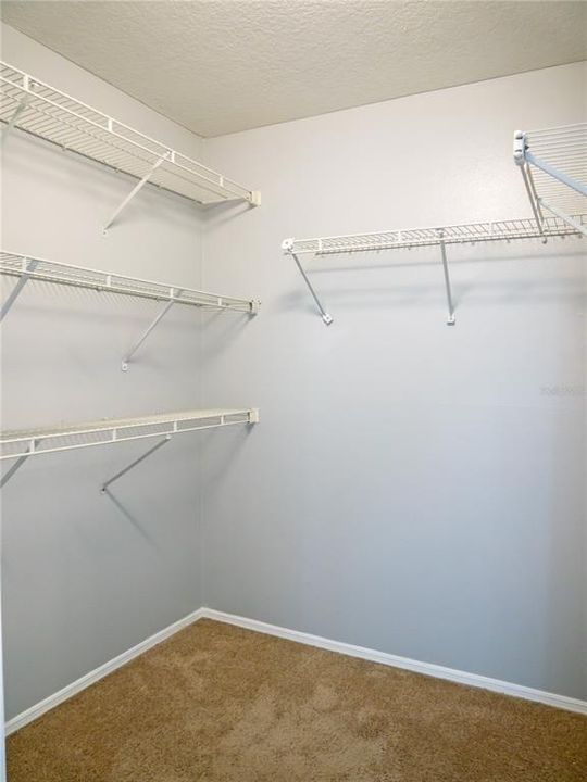 Activo con contrato: $484,900 (4 camas, 2 baños, 1962 Pies cuadrados)