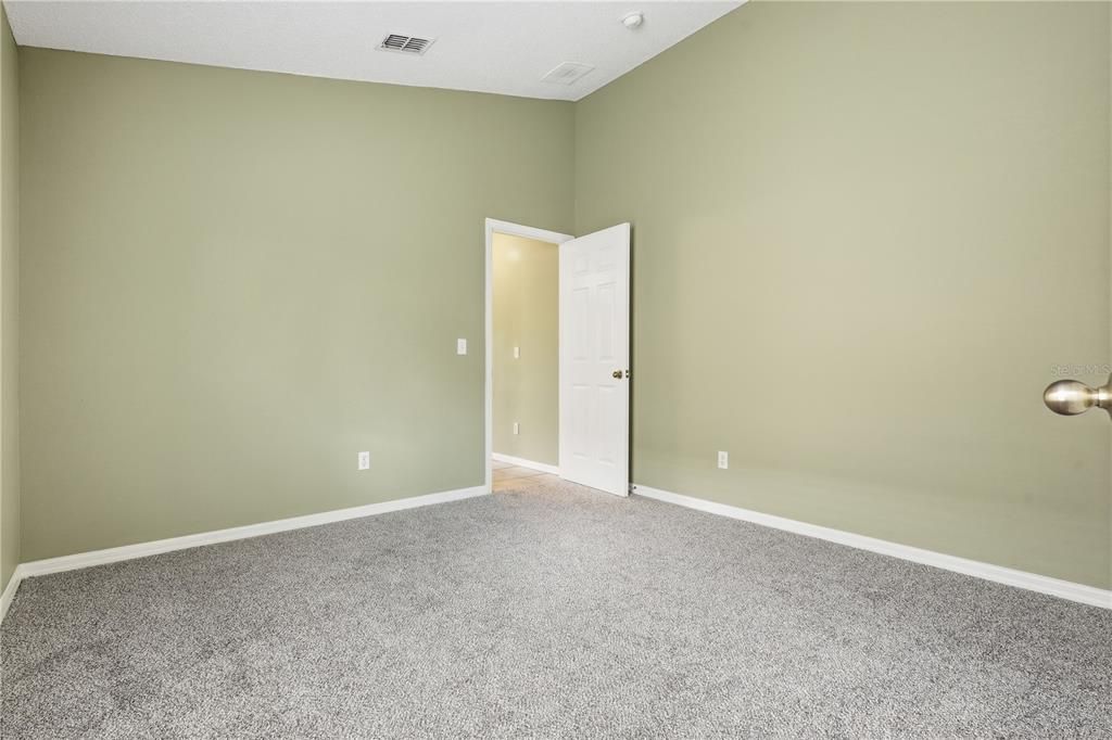 For Sale: $395,000 (3 beds, 2 baths, 1571 Square Feet)