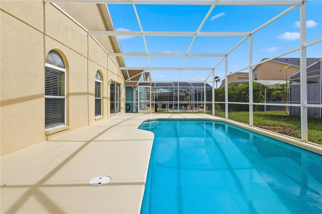 For Sale: $395,000 (3 beds, 2 baths, 1571 Square Feet)