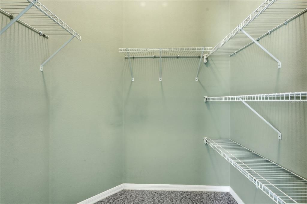 For Sale: $395,000 (3 beds, 2 baths, 1571 Square Feet)