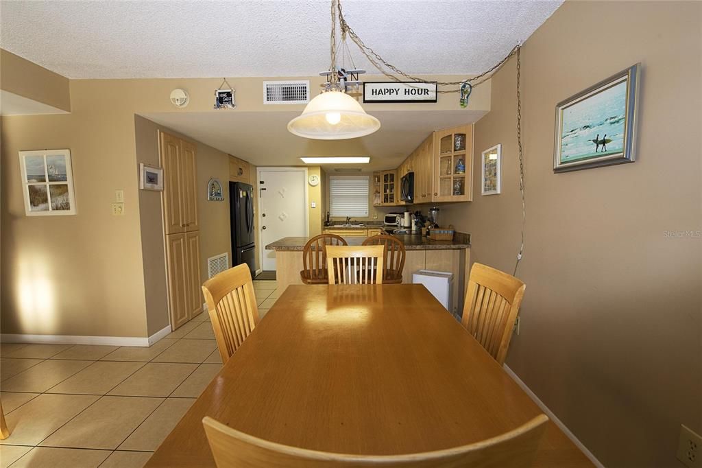 For Rent: $4,125 (2 beds, 2 baths, 1080 Square Feet)