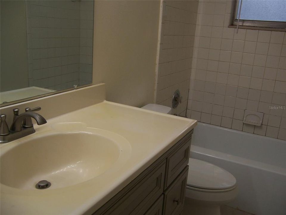 For Rent: $1,895 (3 beds, 2 baths, 1363 Square Feet)