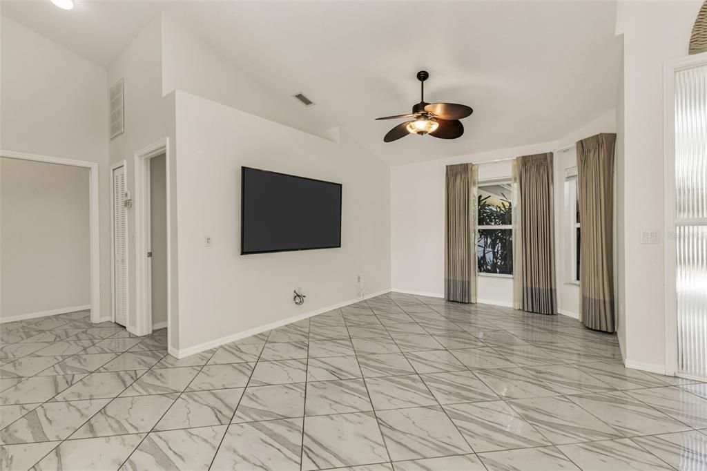 Active With Contract: $353,000 (3 beds, 2 baths, 1766 Square Feet)