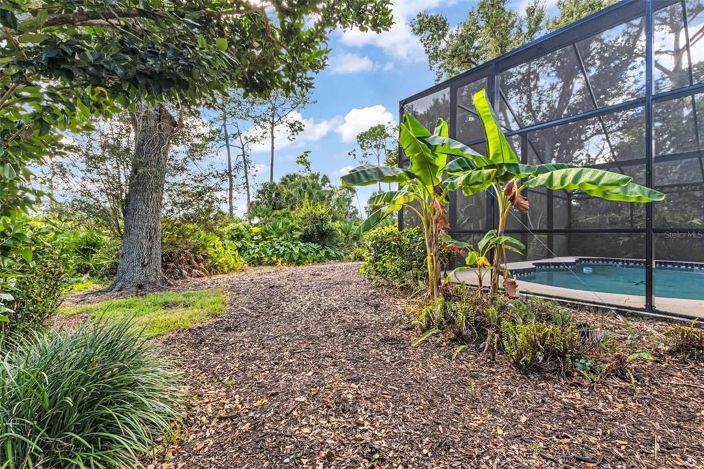 Active With Contract: $353,000 (3 beds, 2 baths, 1766 Square Feet)