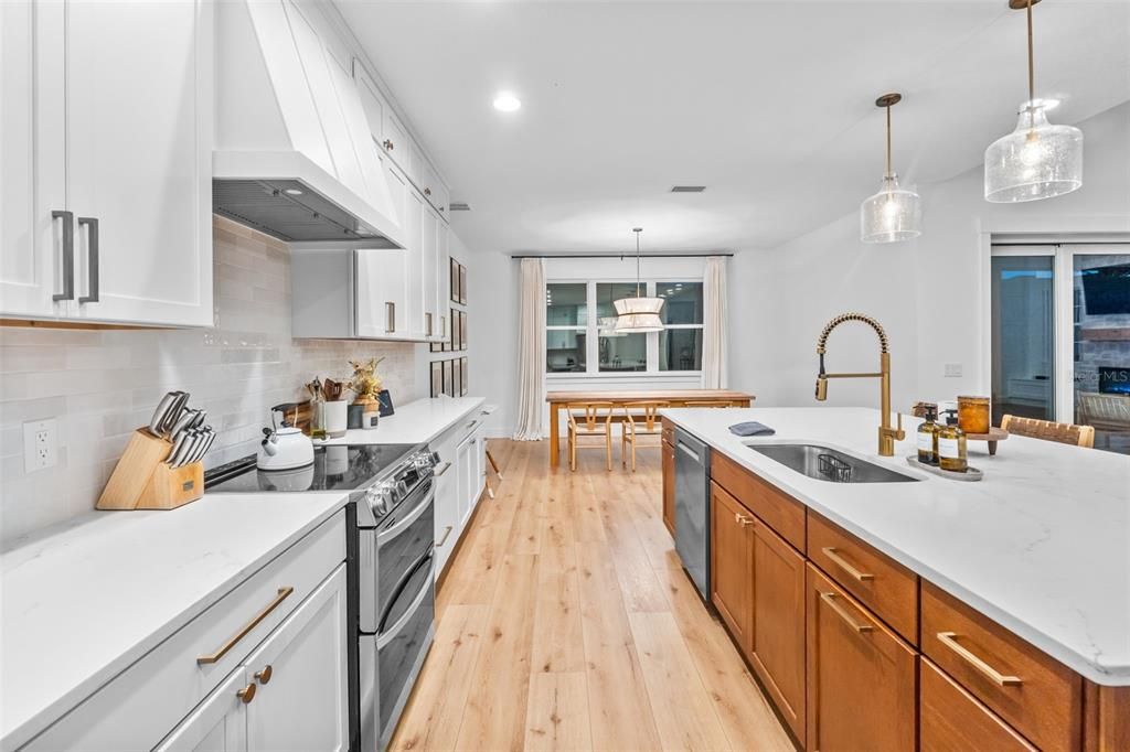 For Sale: $1,100,000 (5 beds, 3 baths, 3230 Square Feet)