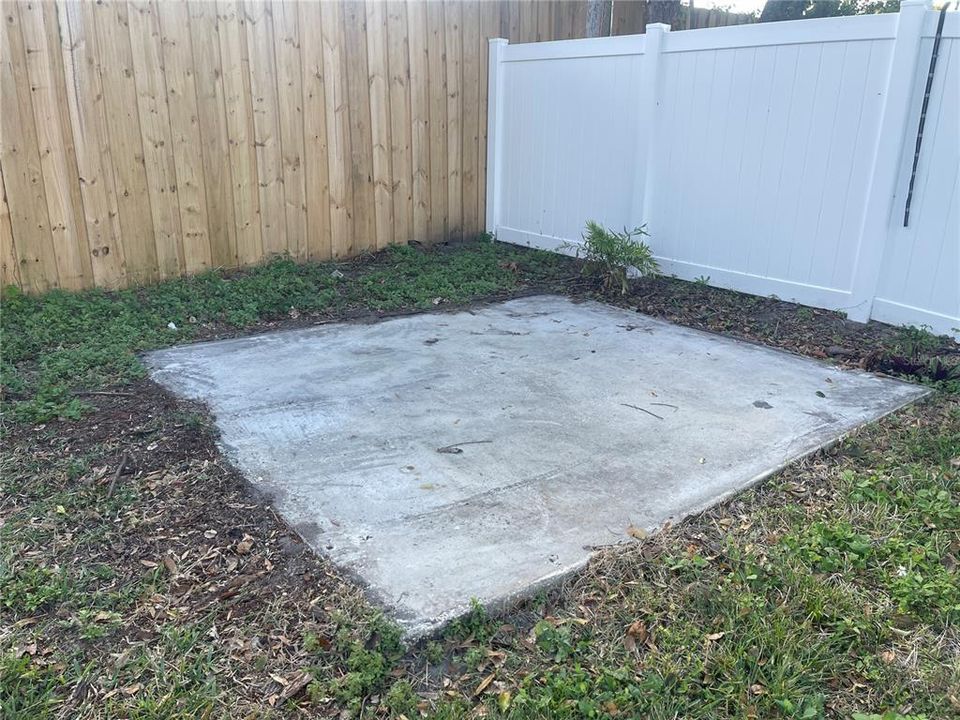 For Sale: $315,000 (2 beds, 1 baths, 910 Square Feet)