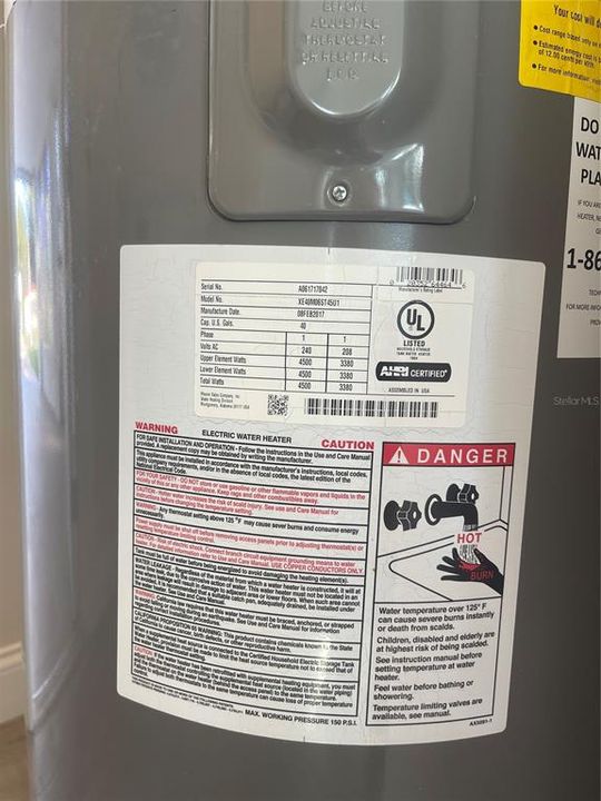 For Sale: $315,000 (2 beds, 1 baths, 910 Square Feet)