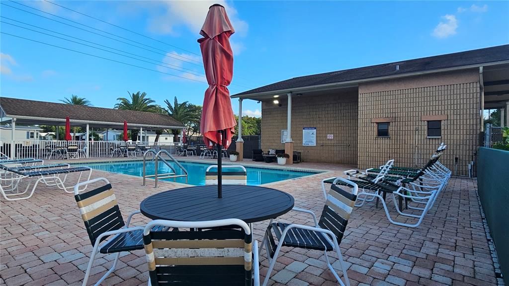 For Sale: $145,000 (3 beds, 2 baths, 2300 Square Feet)