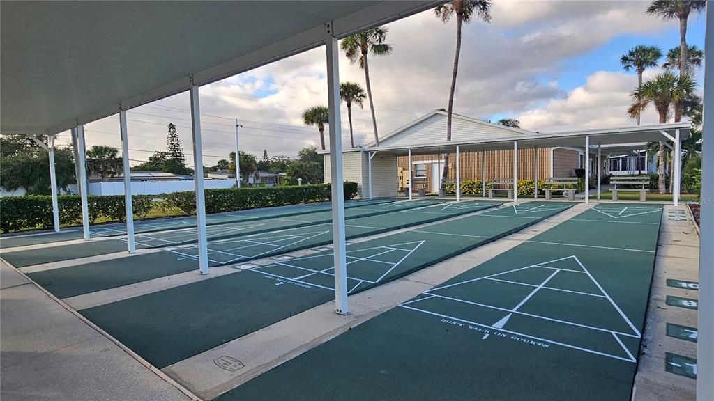 For Sale: $145,000 (3 beds, 2 baths, 2300 Square Feet)