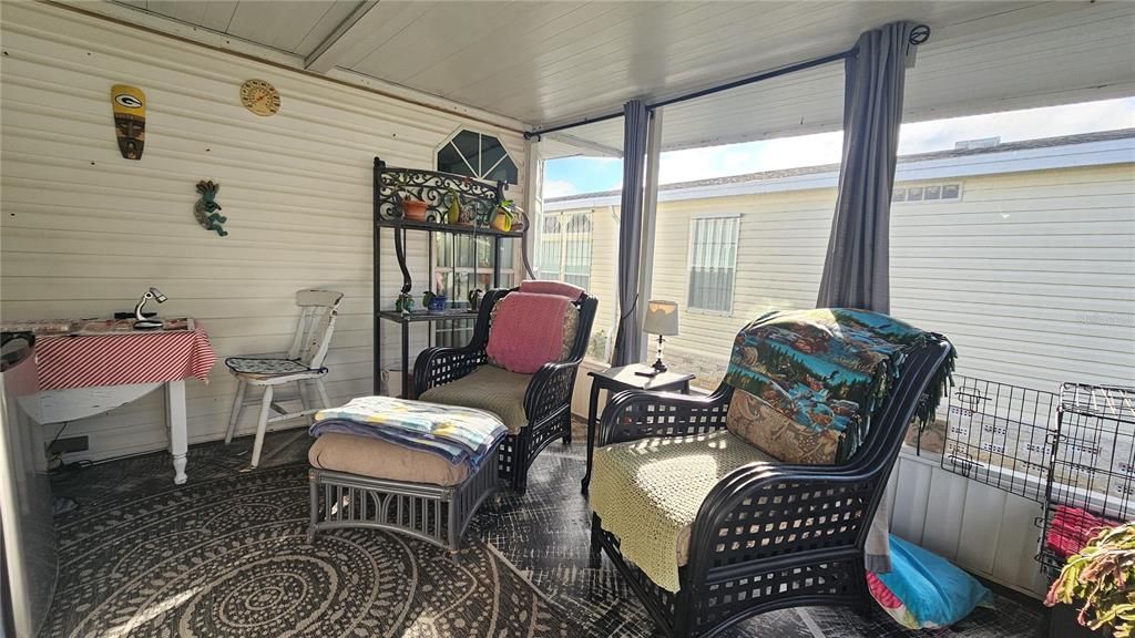 For Sale: $145,000 (3 beds, 2 baths, 2300 Square Feet)