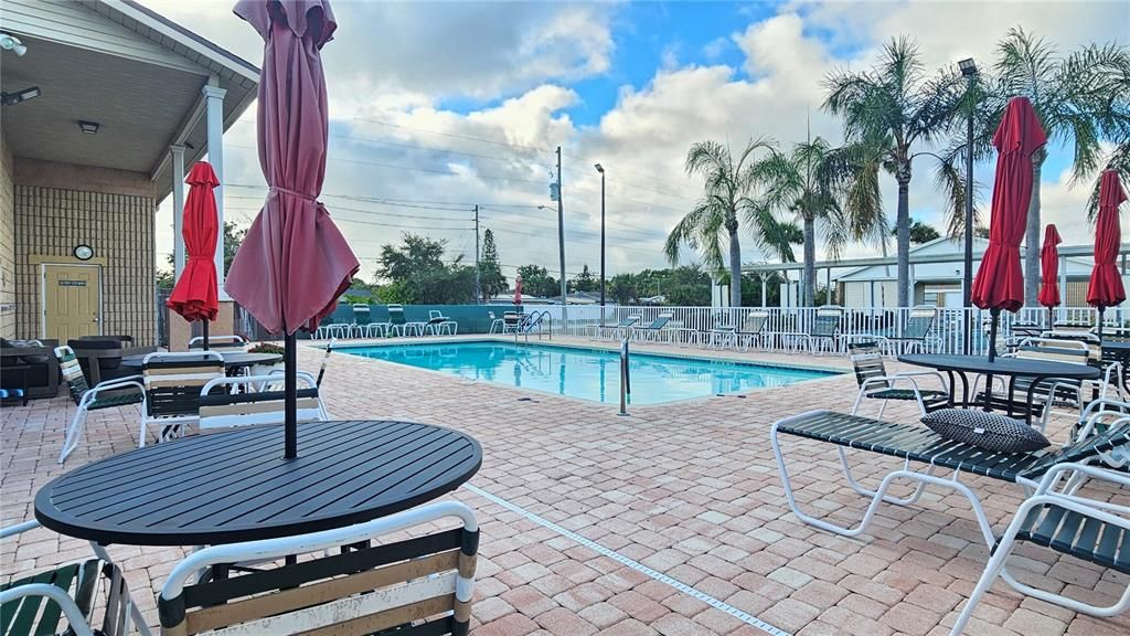 For Sale: $145,000 (3 beds, 2 baths, 2300 Square Feet)