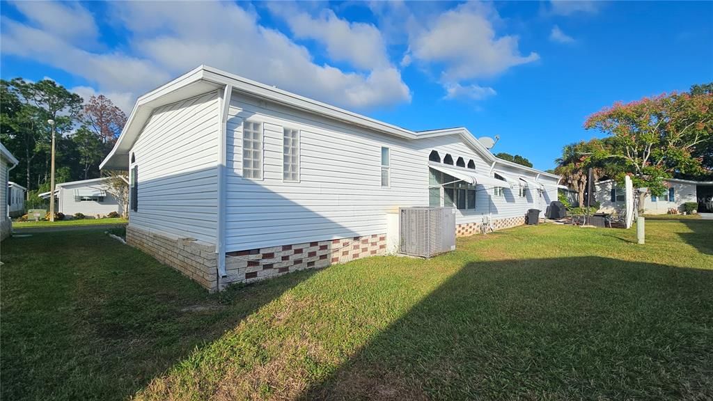 For Sale: $145,000 (3 beds, 2 baths, 2300 Square Feet)